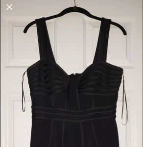 6 women's apparel pieces.